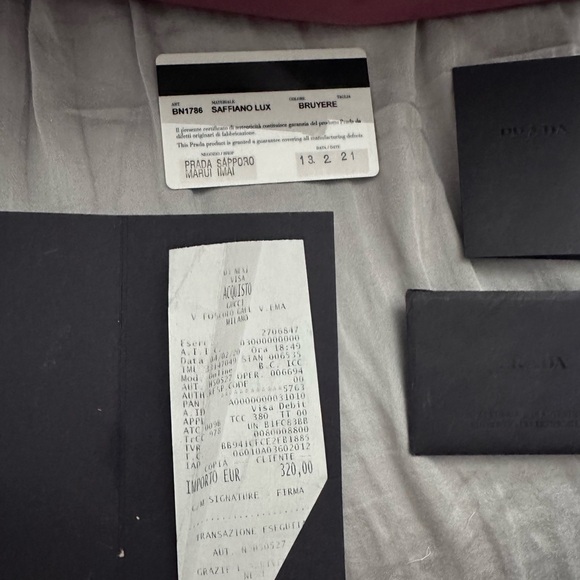 Vintage Authentic Prada Saffiano handbag - Picture 6 of 6